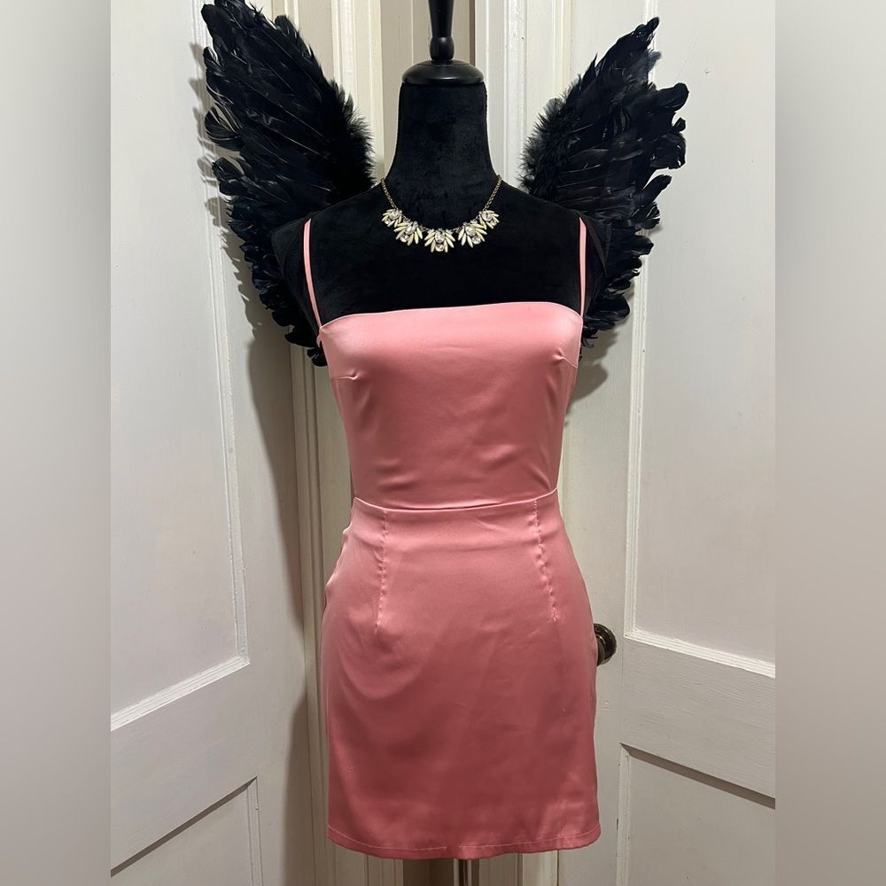 Superdown Strapless Pink Dress